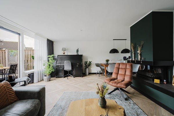 Medium property photo - Marga Klompéstraat 53, 3207 DD Spijkenisse